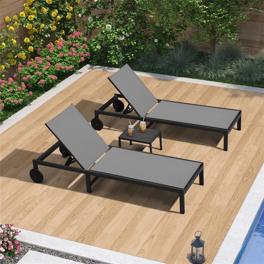 PURPLE LEAF Bain De Soleil Lot De 2 avec Table Textilène, Transat Jardin Exterieur Piscine Aluminium, Transat Piscine Anti UV, Charge Maximal 150 kg, Chaise Longue Pliable 2 roulettes