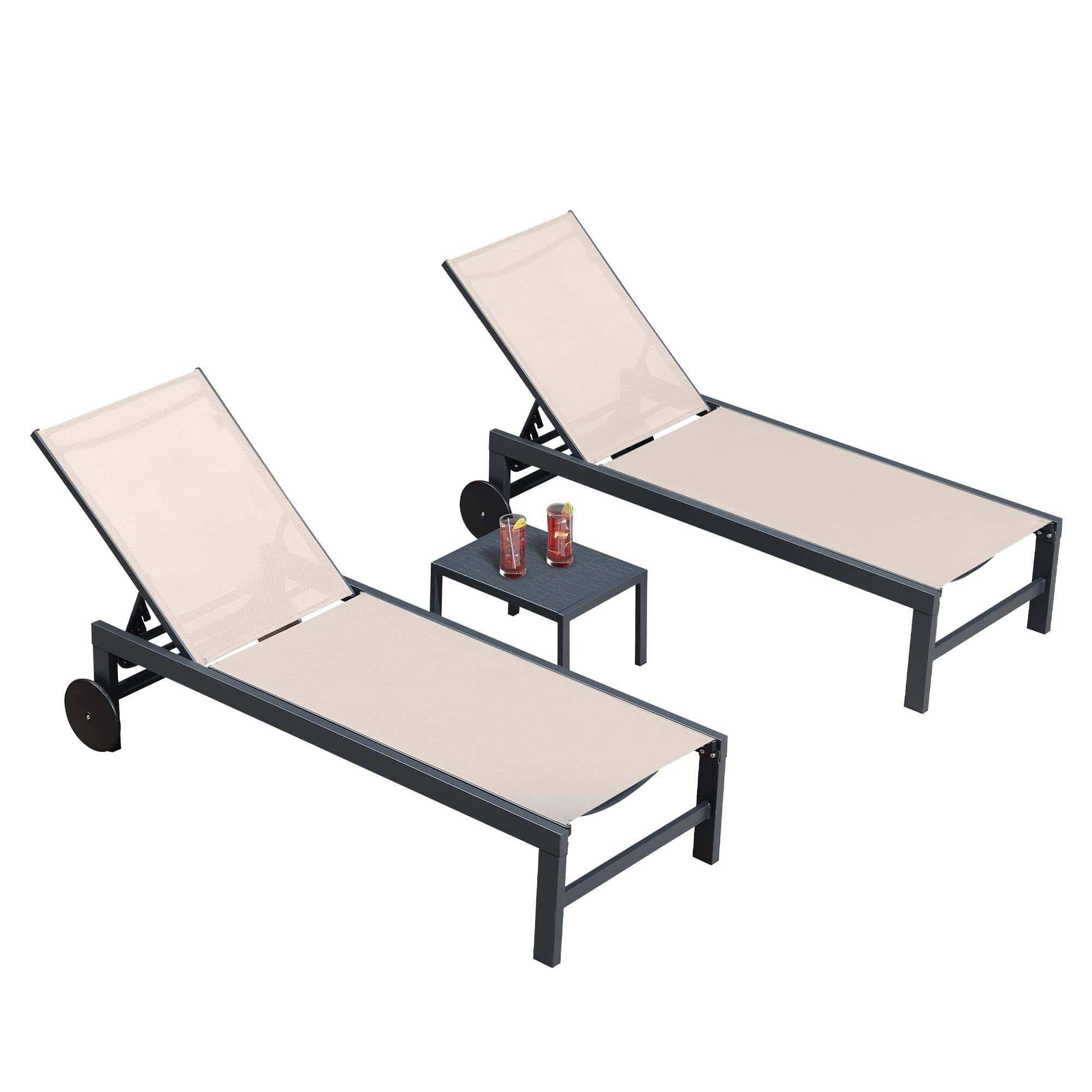 PURPLE LEAF Bain De Soleil Lot De 2 avec Table Textilène, Transat Jardin Exterieur Piscine Aluminium, Transat Piscine Anti UV, Charge Maximal 150 kg, Chaise Longue Pliable 2 roulettes, Beige - Purpleaf France